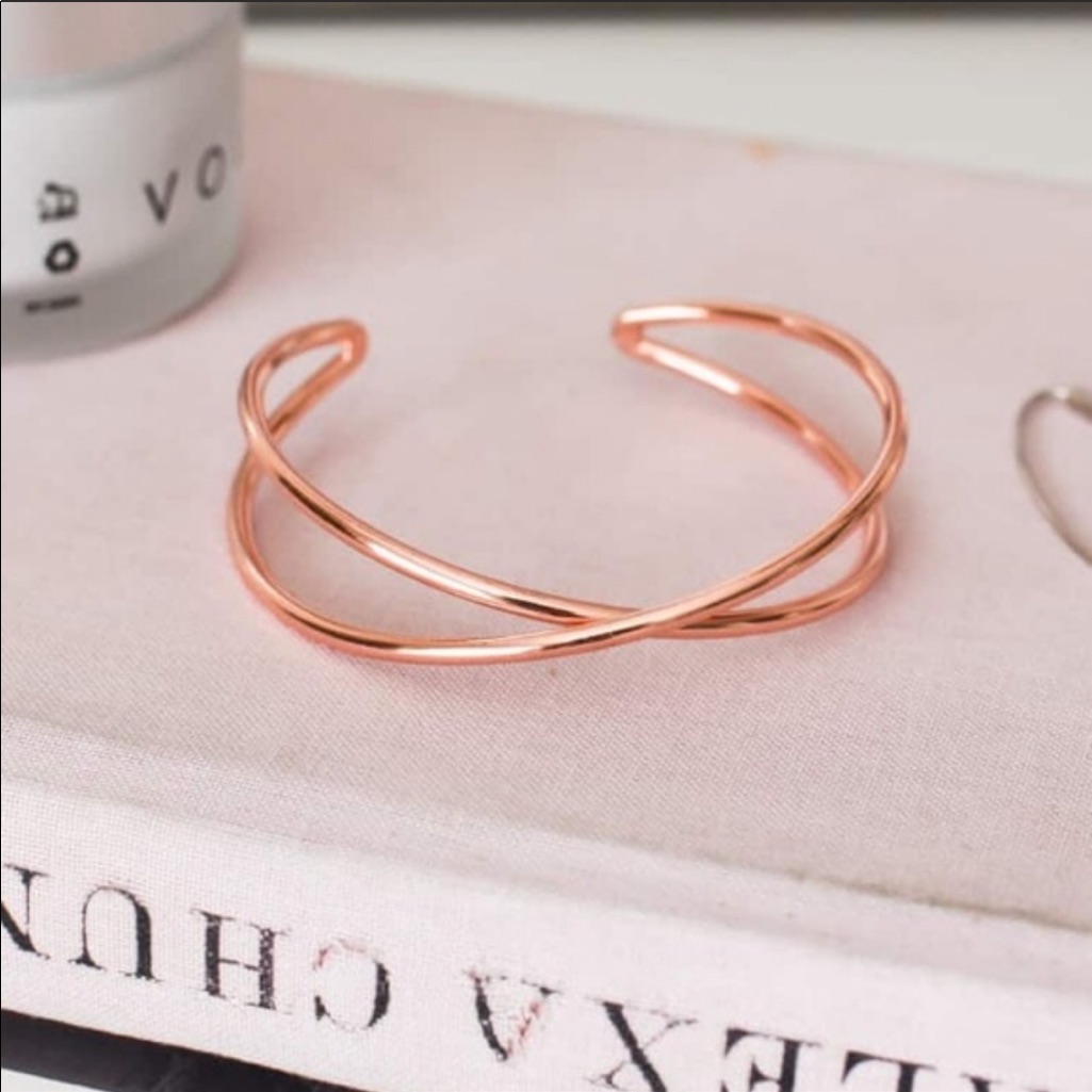 Salenip Tribe Alive Rose Gold Criss Cross Cuff